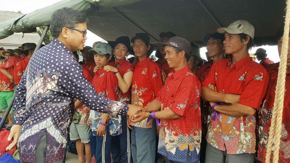 đại sứ Việt Nam sử dụng Facebook ảnh 2 dai su Viet Nam su dung Facebook anh 2