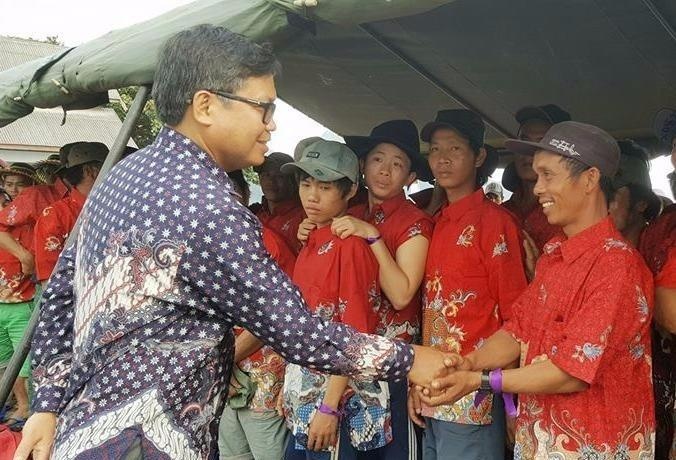 Cac dai su cua thoi Facebook: Tran chien ngoai giao moi hinh anh