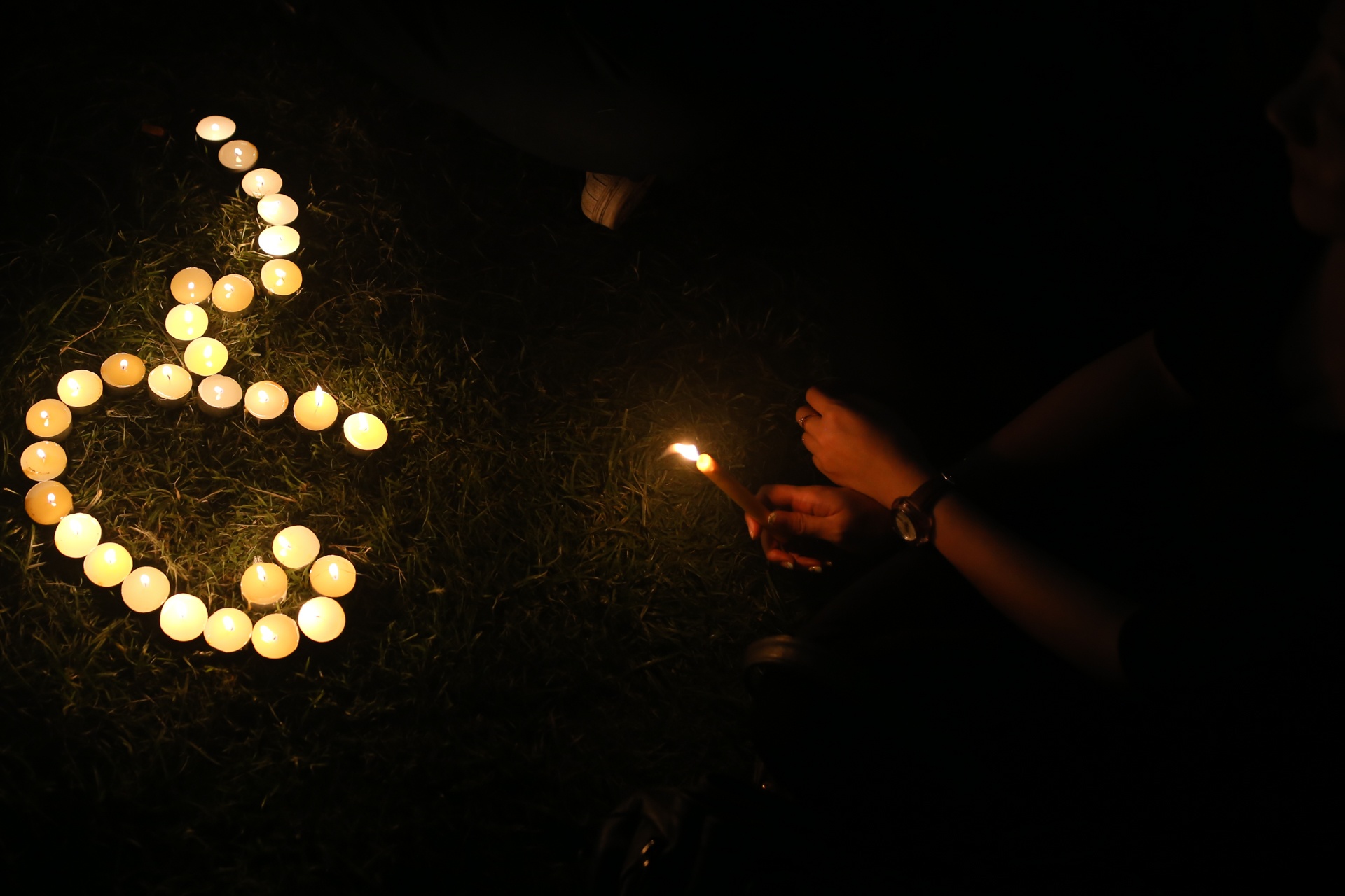 thap nen tuong nho Quoc vuong Bhumibol anh 9