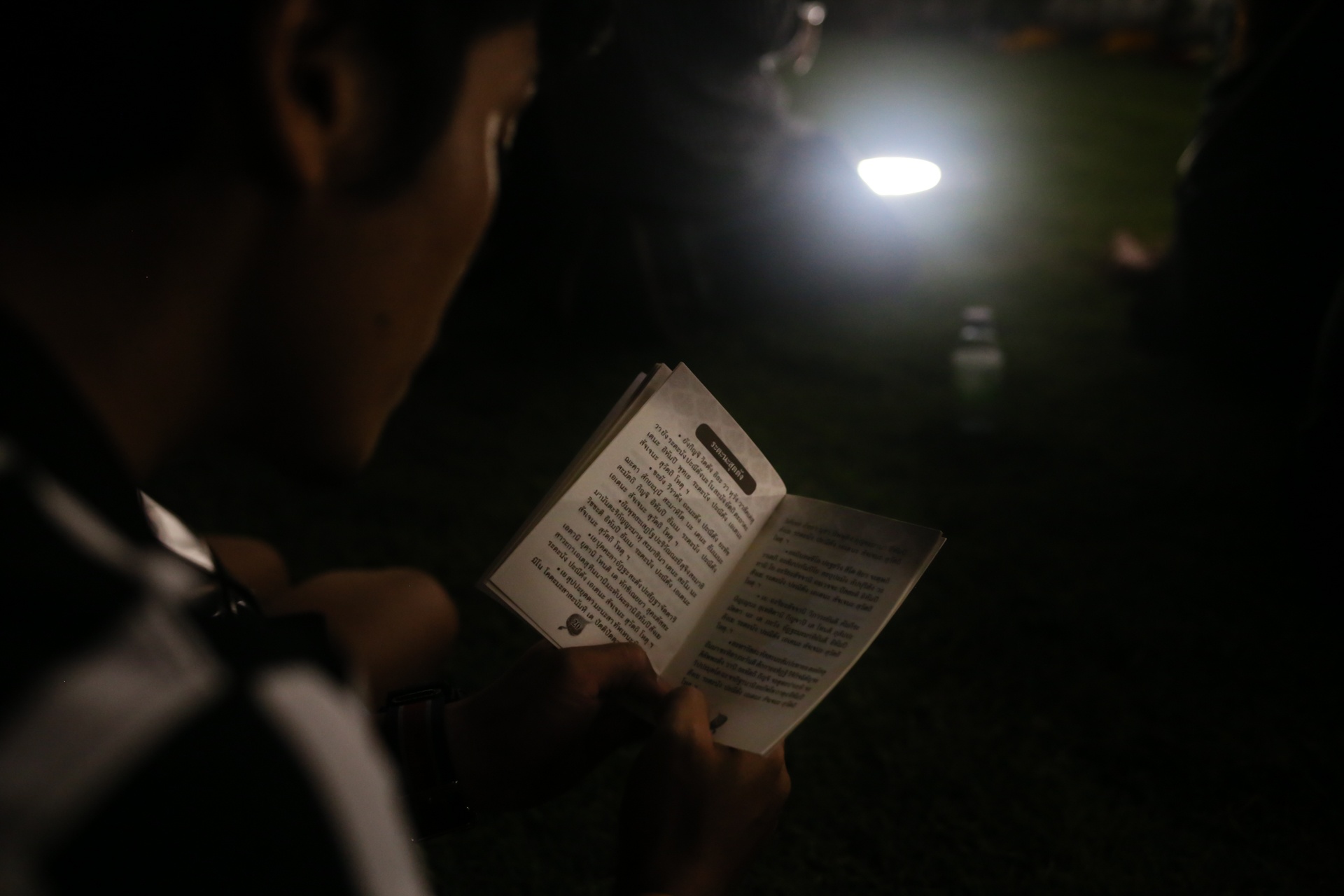 thap nen tuong nho Quoc vuong Bhumibol anh 11