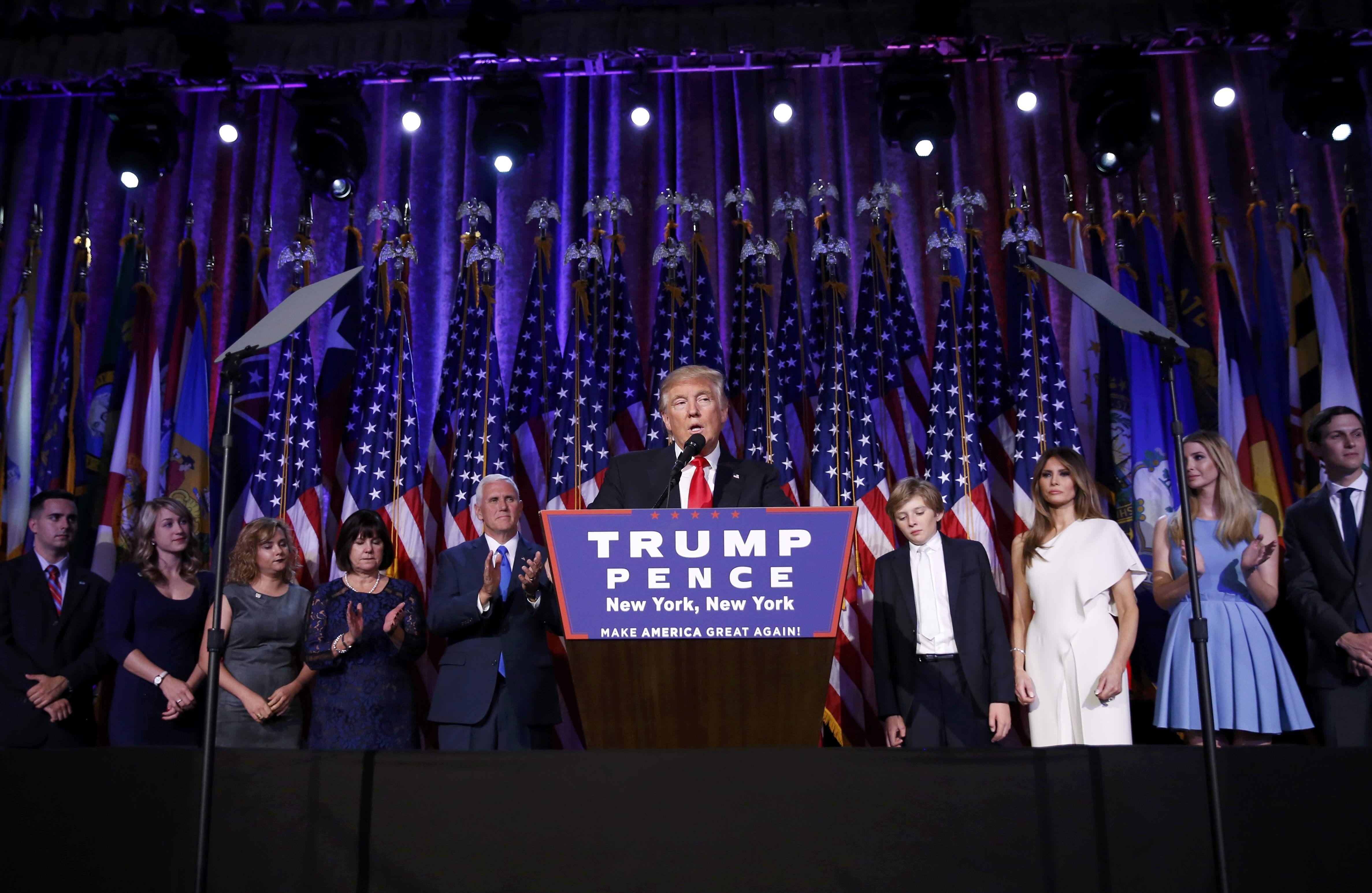 thang ban ron cua Trump sau dac cu anh 1