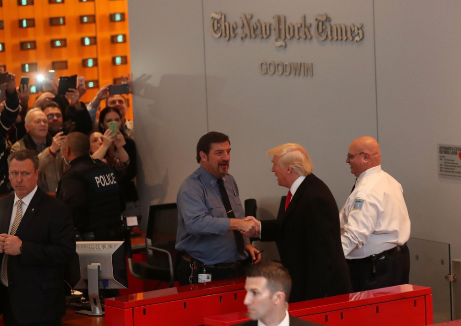 thang ban ron cua Trump sau dac cu anh 10