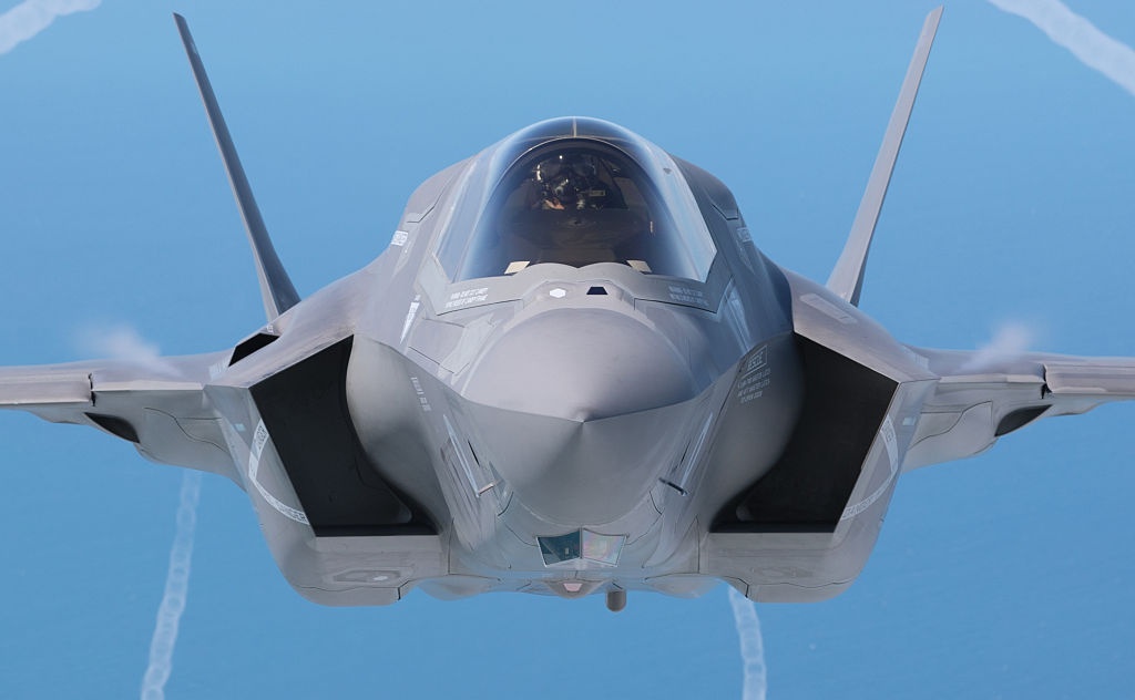 Trump chi trich chuong trinh F-35 anh 1