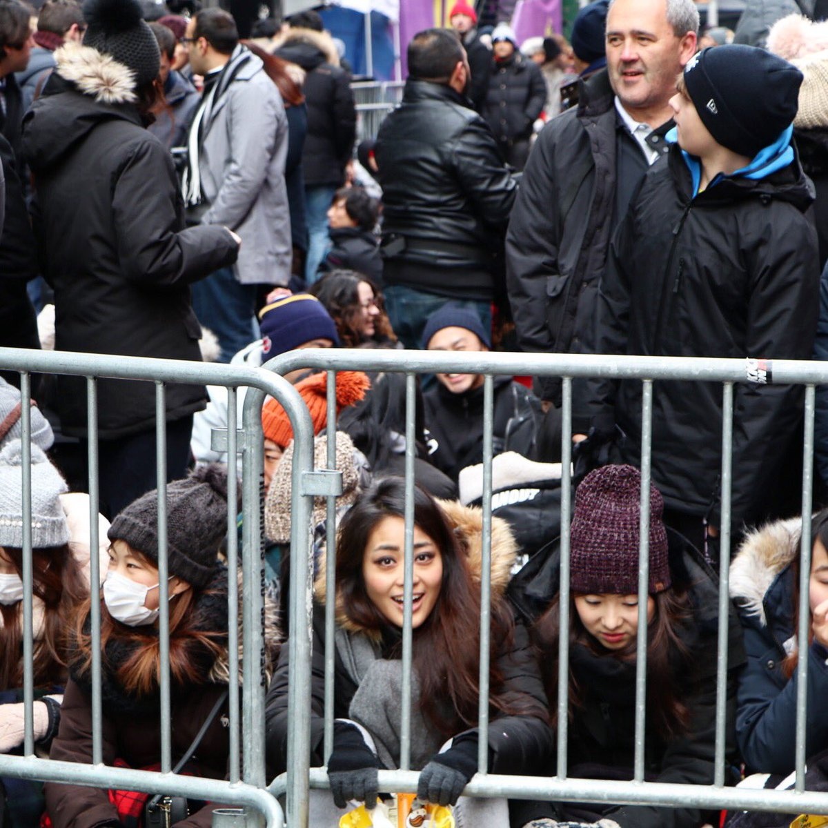 rộn ràng đón năm mới ở Times Square ảnh 10 ron rang don nam moi o Times Square anh 10