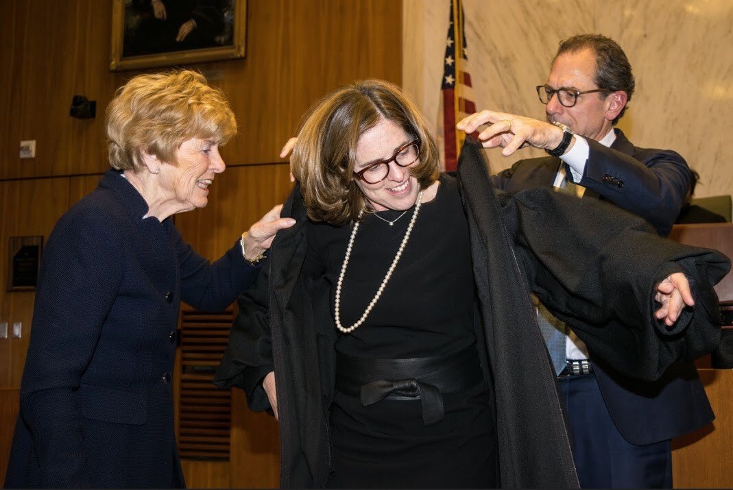 tham phan chan quyet dinh cua Trump anh 2