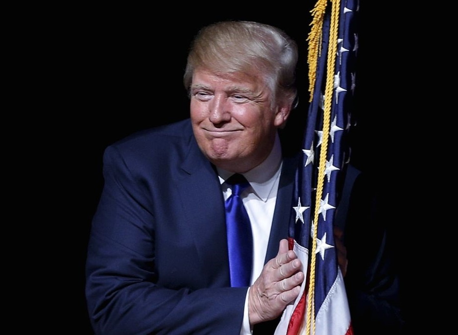 Su di dom va binh dan cua Trump qua loi ban than 40 nam hinh anh