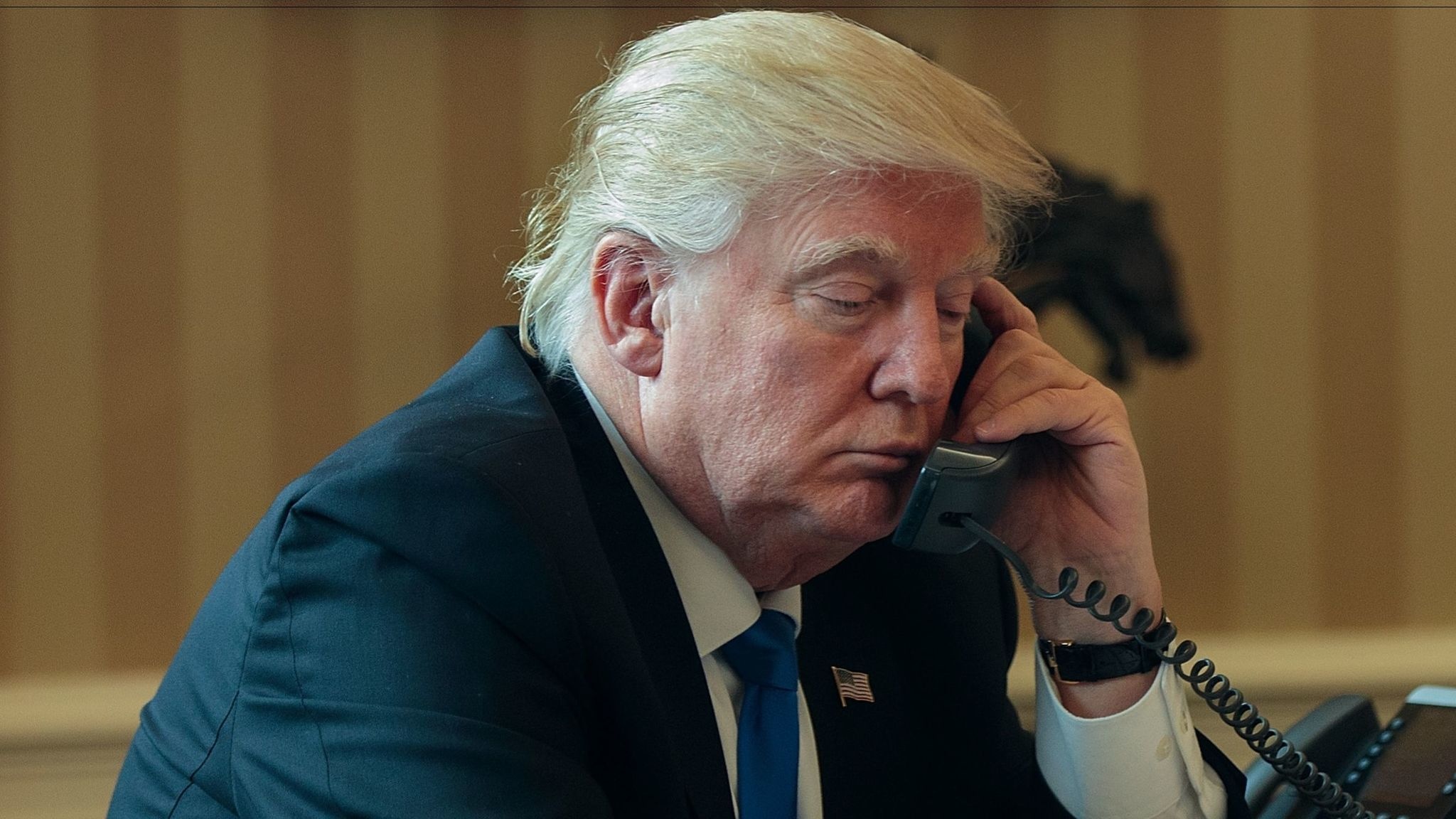 Dien dam voi Putin, Trump len an hiep uoc hat nhan cua Obama hinh anh