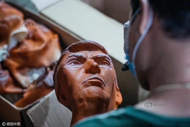 cuộc chiến bảo vệ thương hiệu Trump ảnh 2 cuoc chien bao ve thuong hieu Trump anh 2