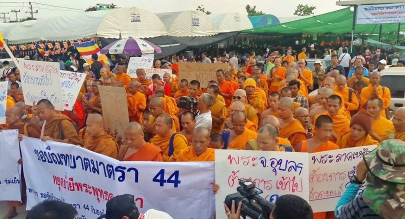 Them nguoi tu vong vu vay bat su Thai bi to tham o hinh anh