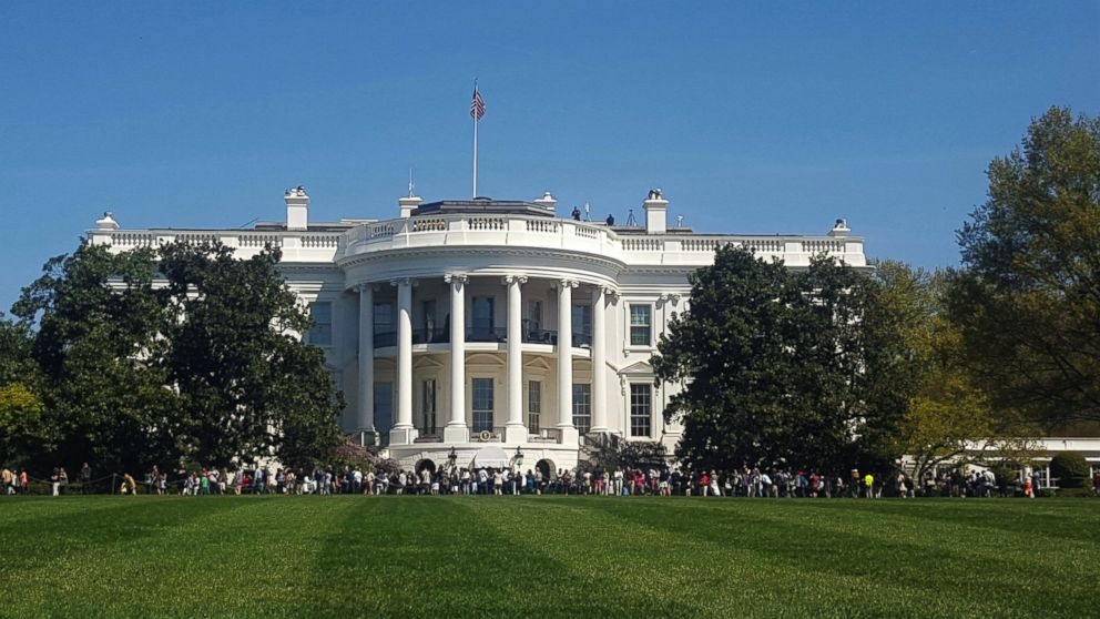 Thanh nien goc Viet dot nhap Nha Trang co the bi tu 10 nam hinh anh