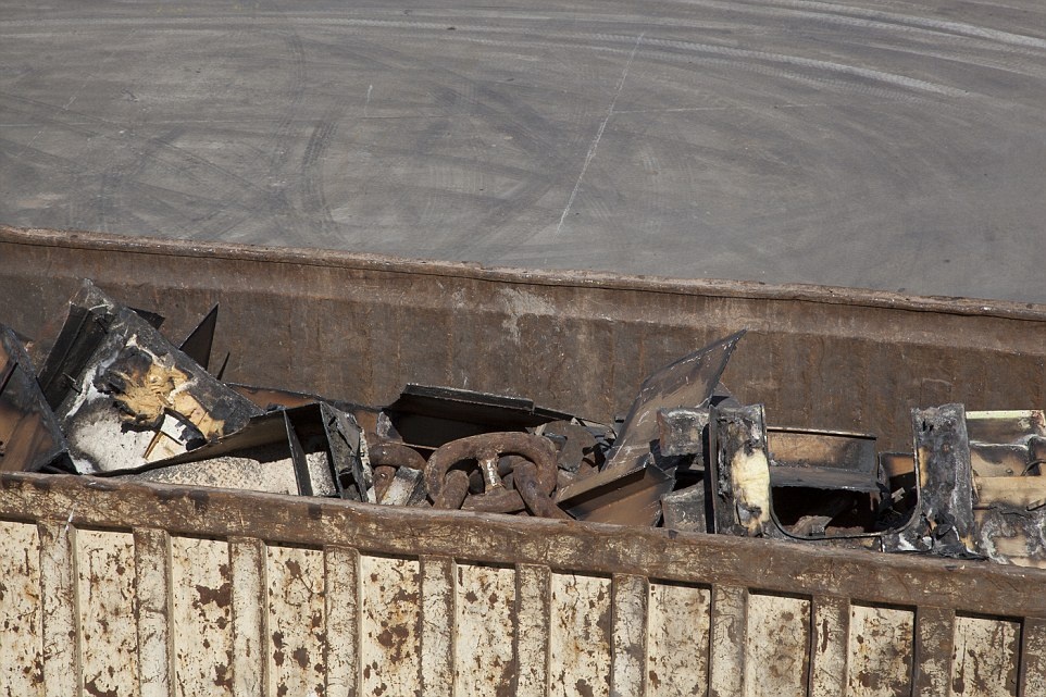 xe thit tau san bay Anh anh 5