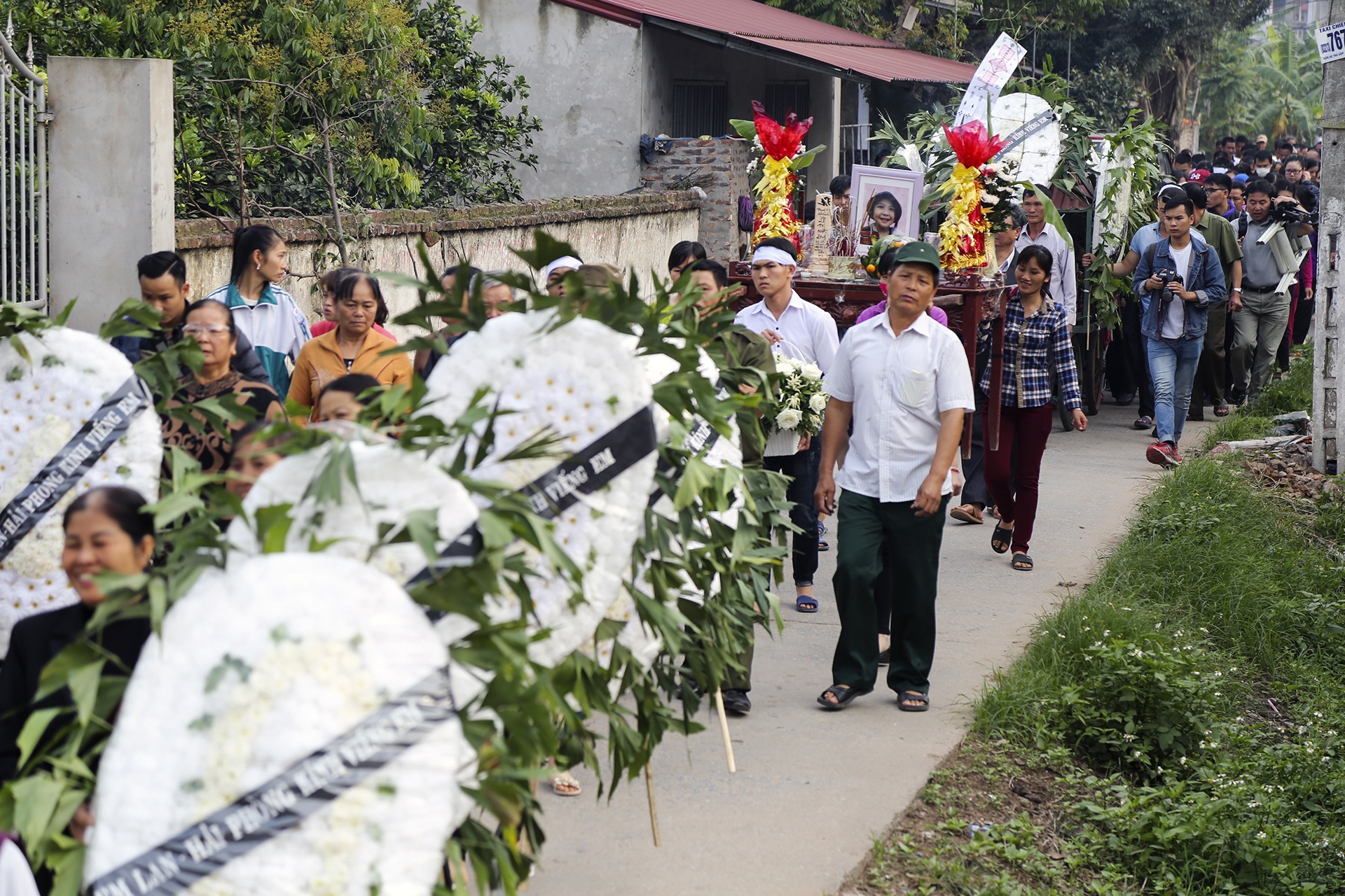 toan canh be gai Viet bi sat hai o Nhat anh 11