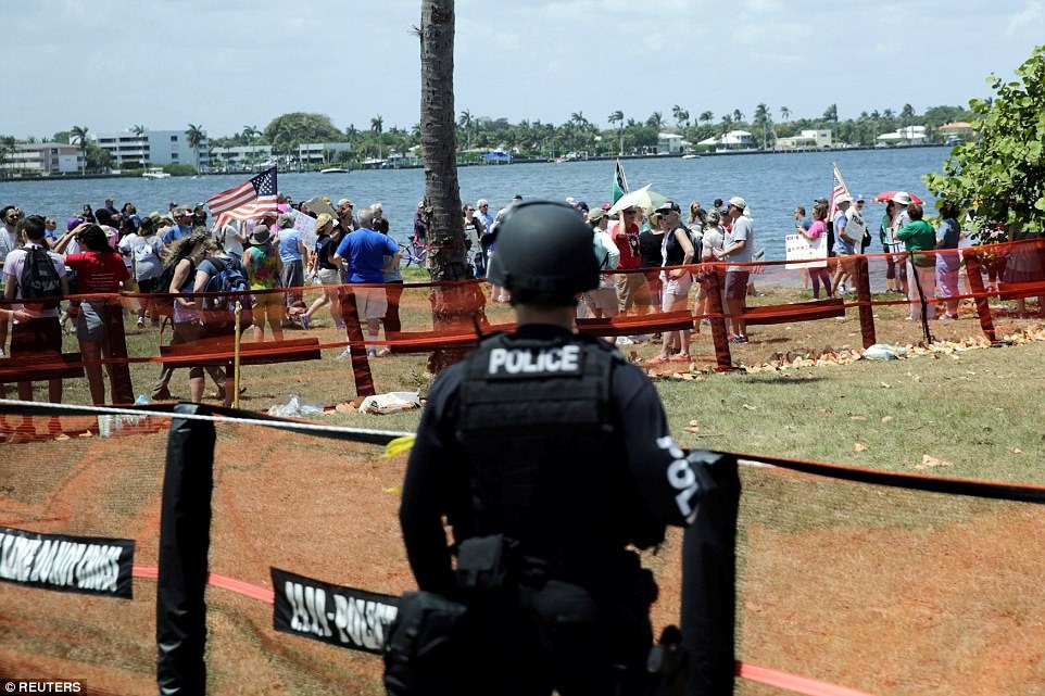 bieu tinh chong Trump ca nuoc anh 4