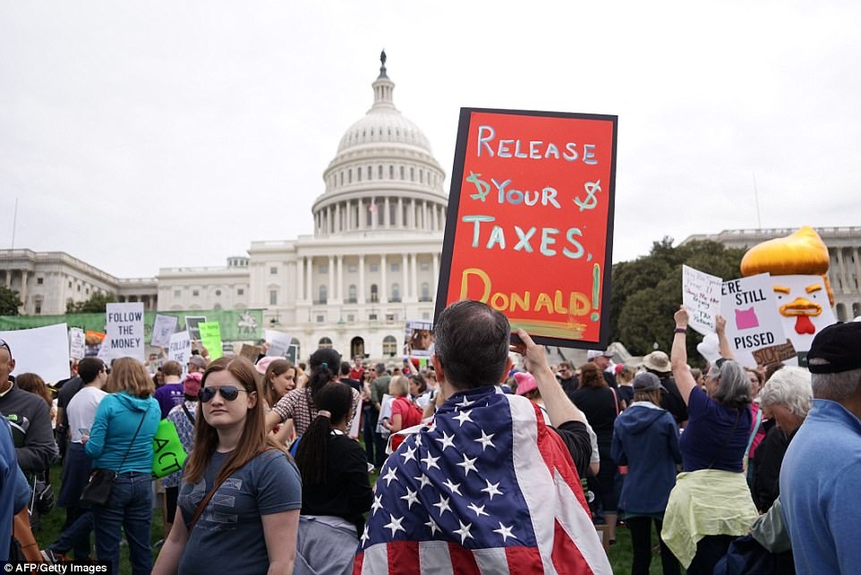 bieu tinh chong Trump ca nuoc anh 7