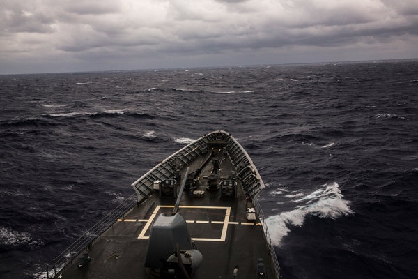 Trump mem mong voi Trung Quoc, My ngung tuan tra Bien Dong hinh anh