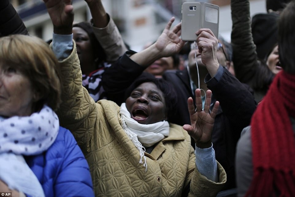 tong thong tre nhat nuoc Phap anh 9