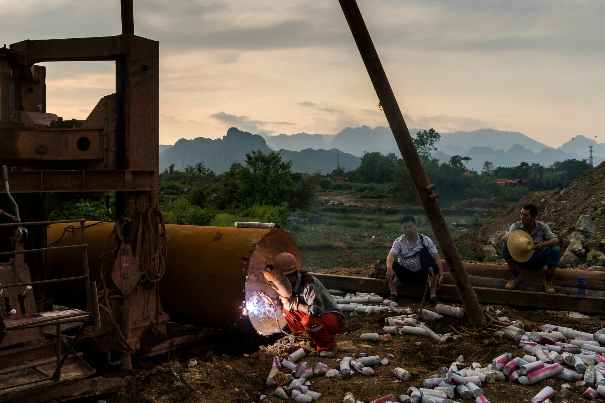 Trung Quoc muon lap lai trat tu kinh te anh 2