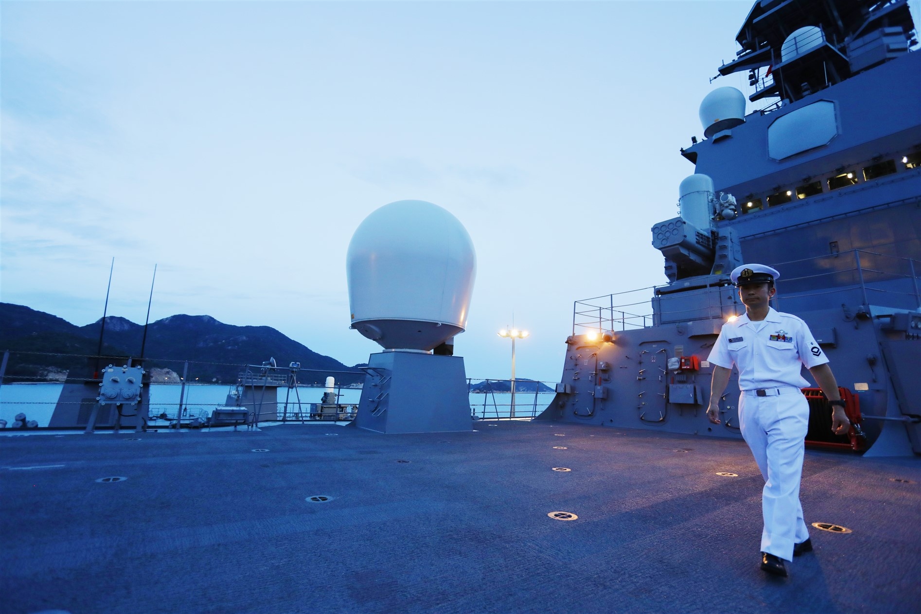 tau san bay Nhat Ban anh 11