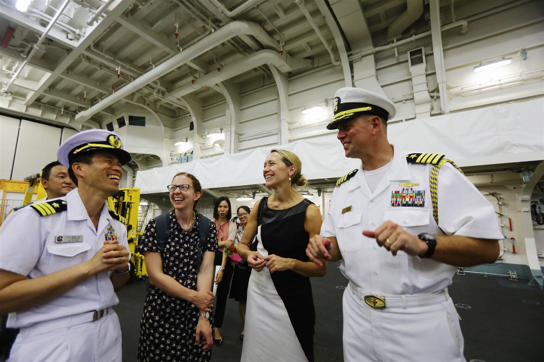 tau san bay Nhat Ban anh 6