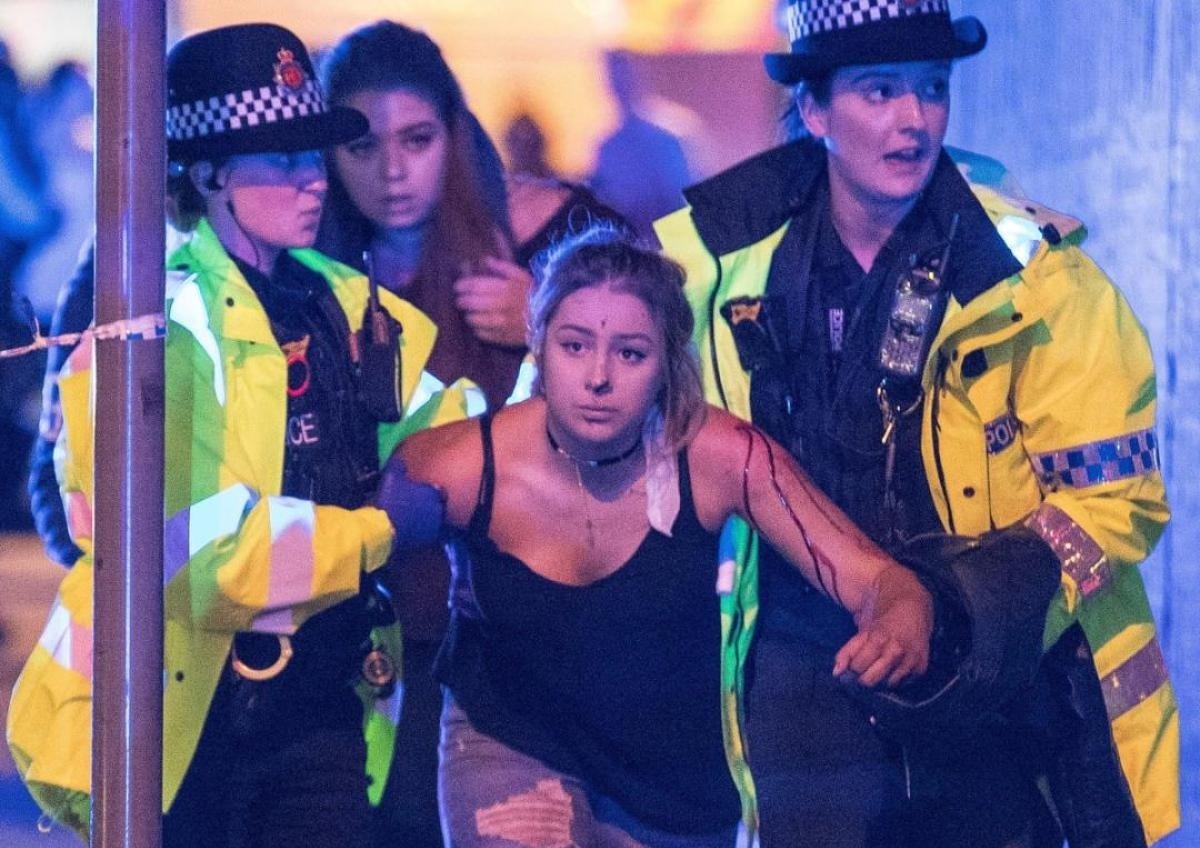 Vu no o Manchester: Con ac mong chua hoi ket? hinh anh