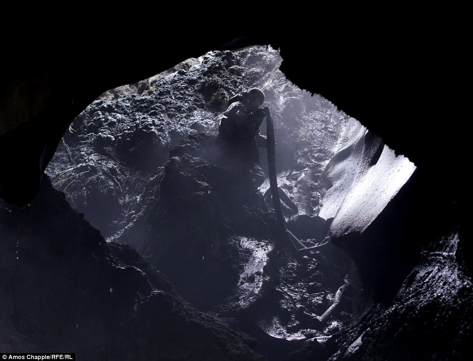 san nga voi ma mut o Nga anh 4