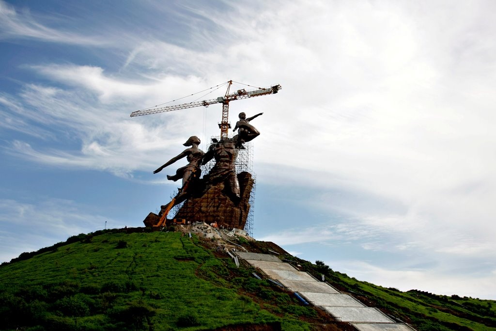 loi nhuan ban tranh Trieu Tien anh 2