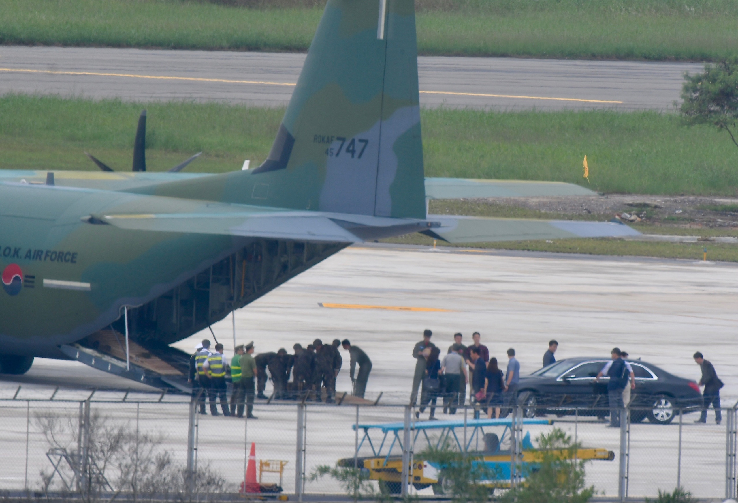 may bay C-17 den Da Nang anh 9