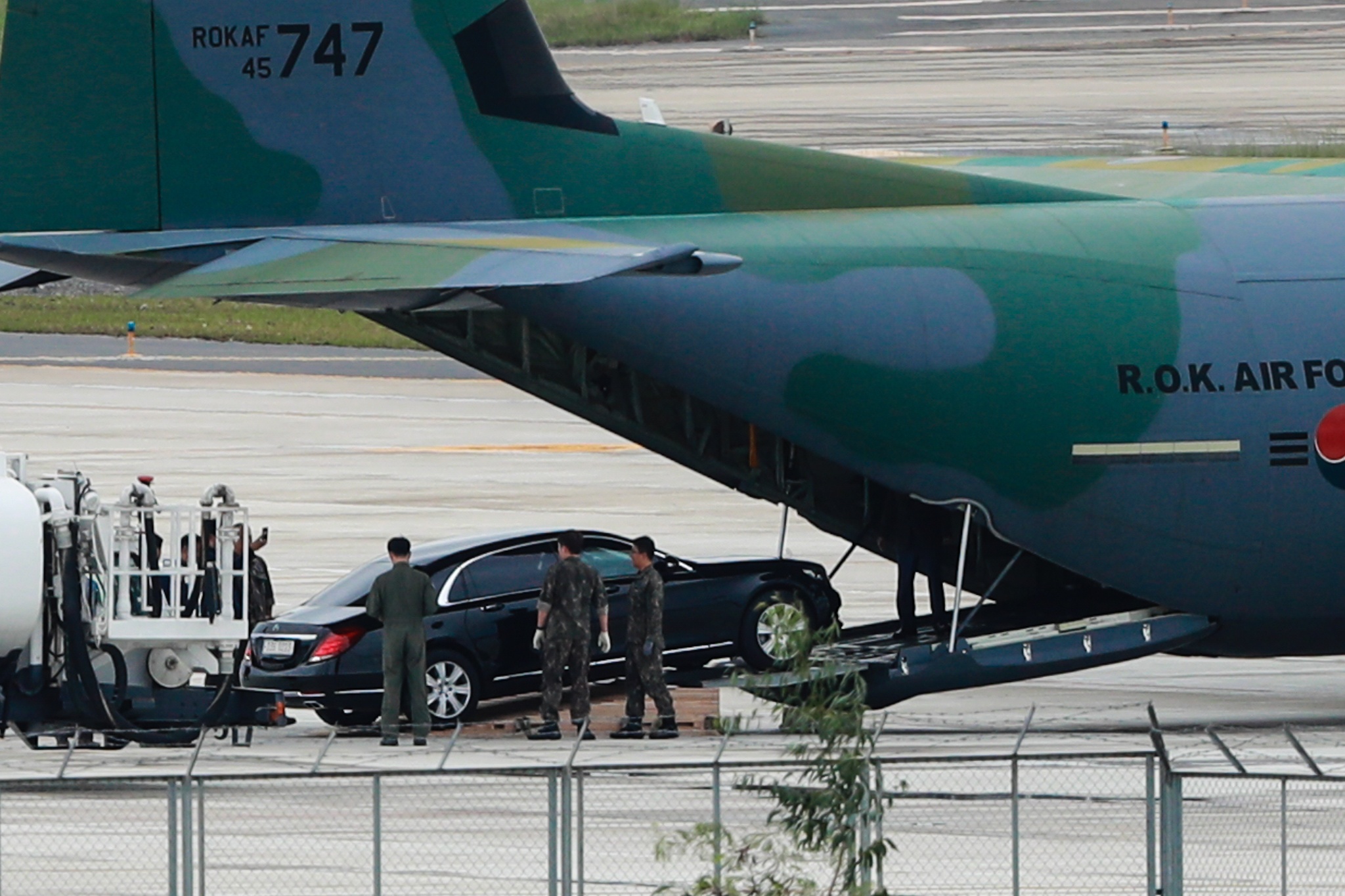 may bay C-17 den Da Nang anh 4