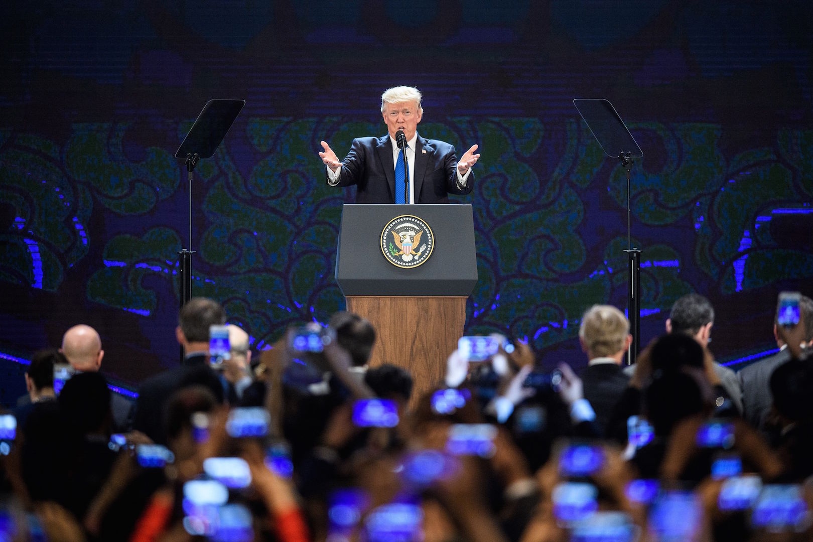 Trump thăm Việt Nam ảnh 5 Trump tham Viet Nam anh 5