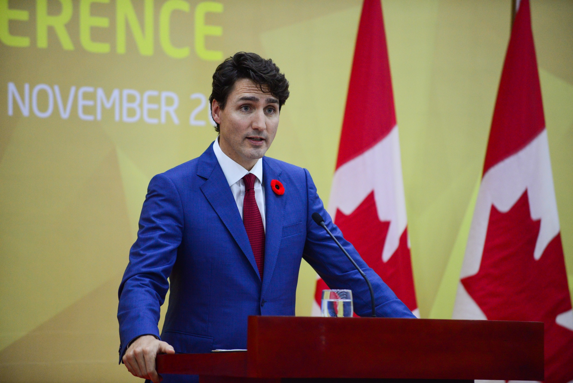 Thu tuong Canada den trung tam bao chi APEC anh 7