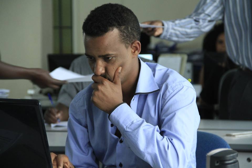 Mugabe tu chuc anh 5