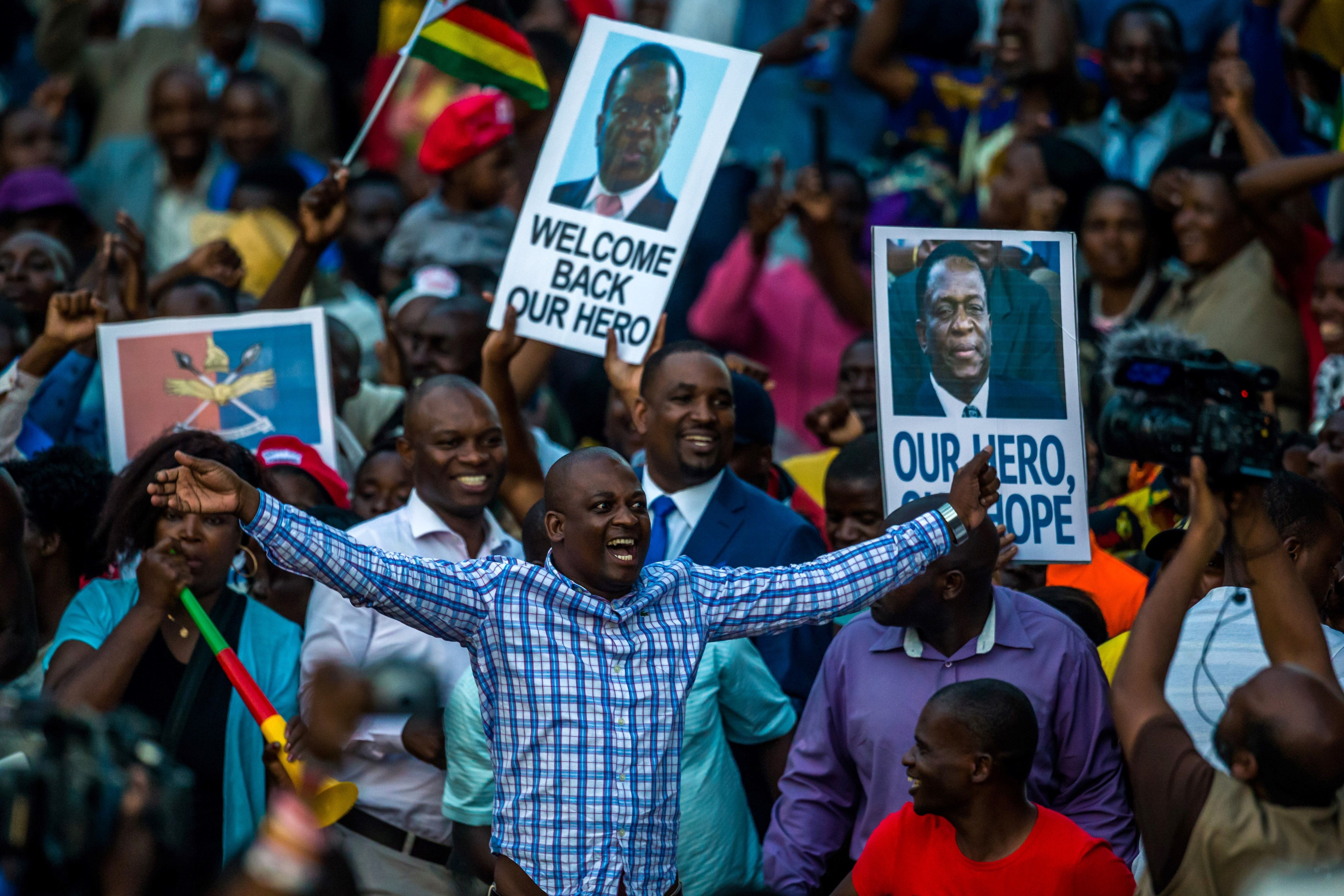 Mugabe tu chuc anh 4