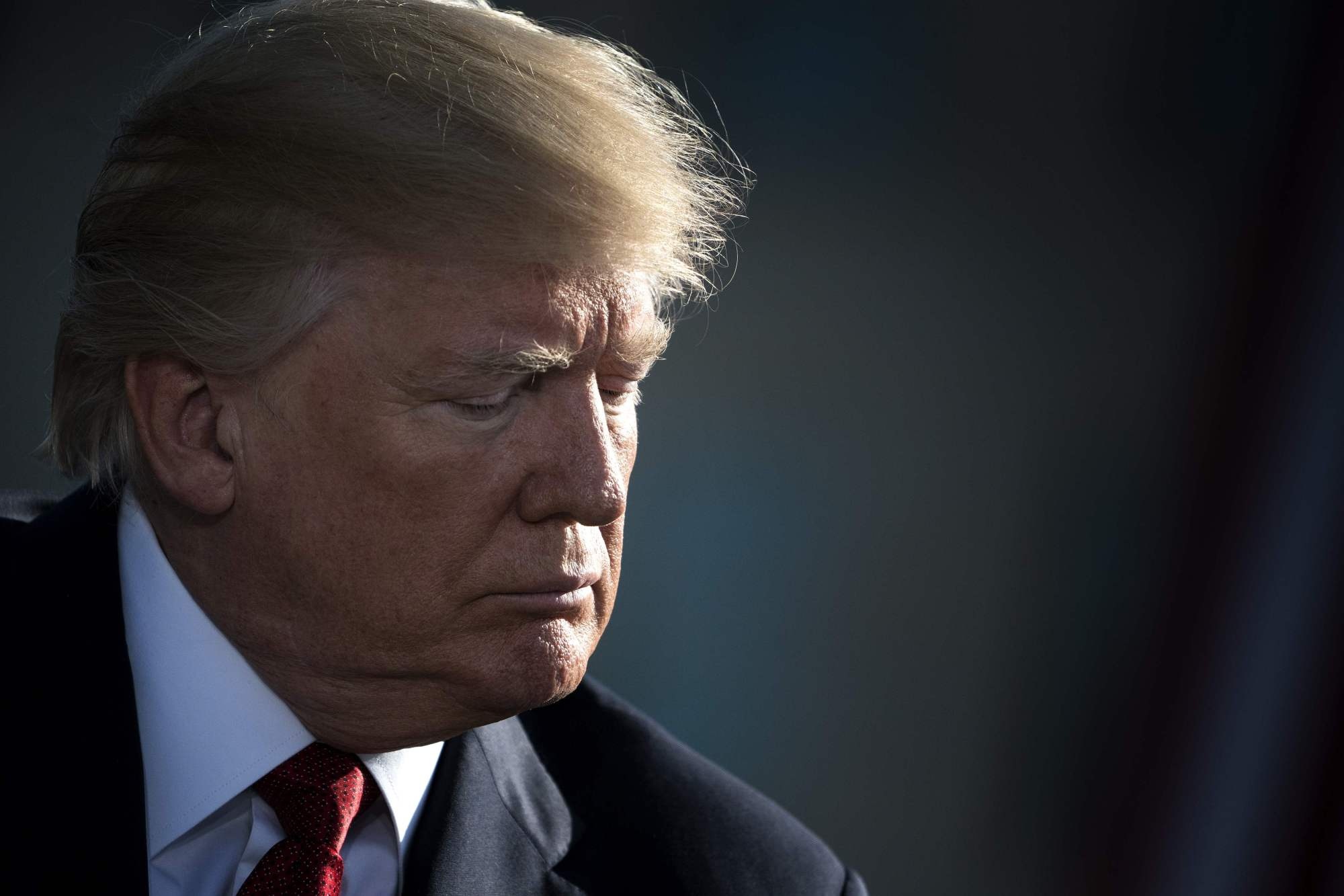 Ngay trong dai nhung cung toi te nhat cua Tong thong Trump hinh anh