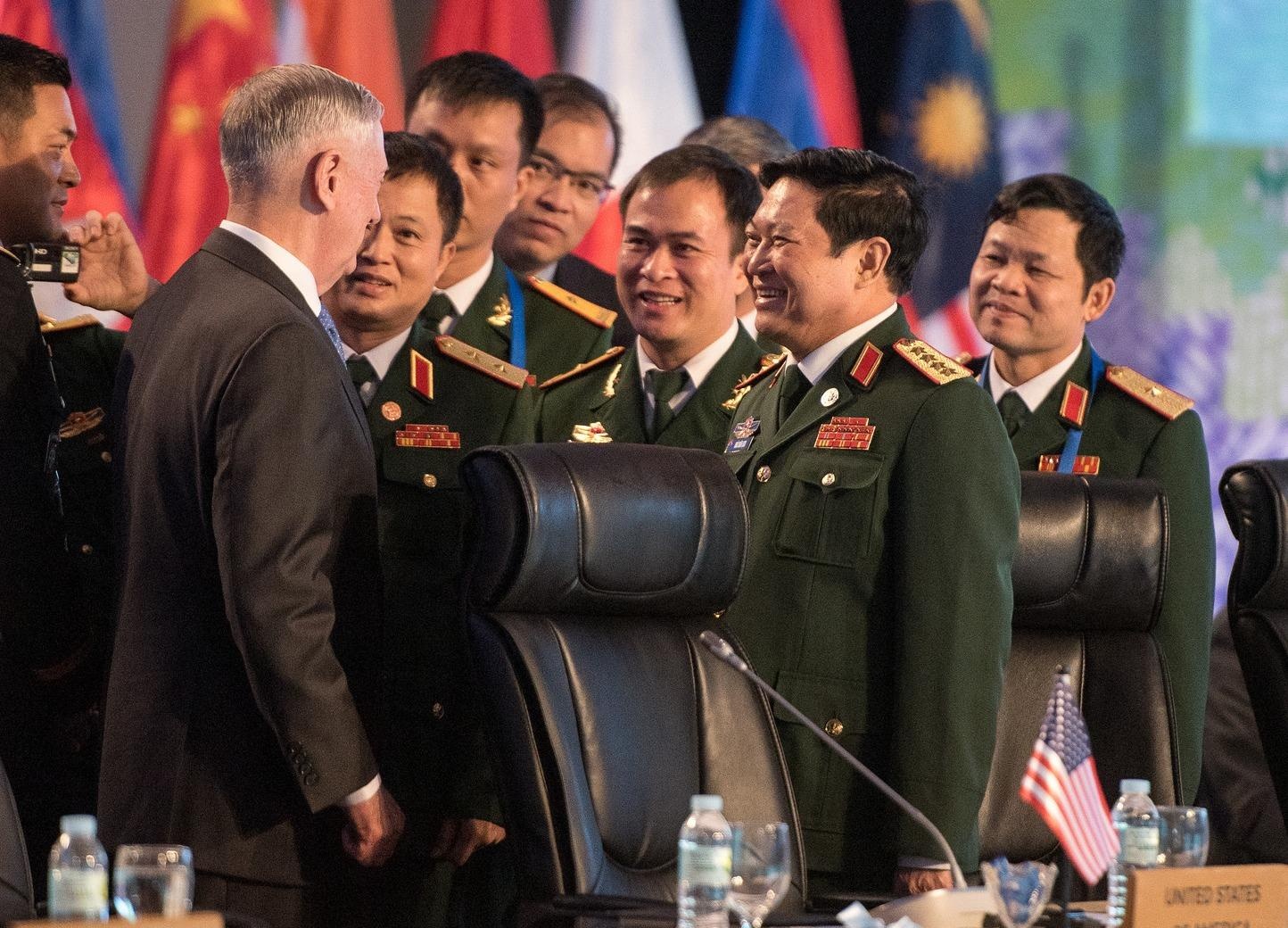 Bo truong Mattis den VN: Vai tro quan trong cua My doi voi khu vuc hinh anh