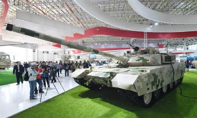 My Trung canh tranh ban vu khi anh 3