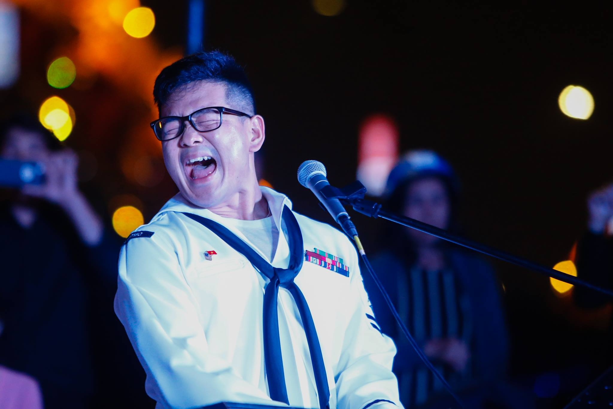 nguoi Da Nang xem ban nhac My bieu dien anh 7