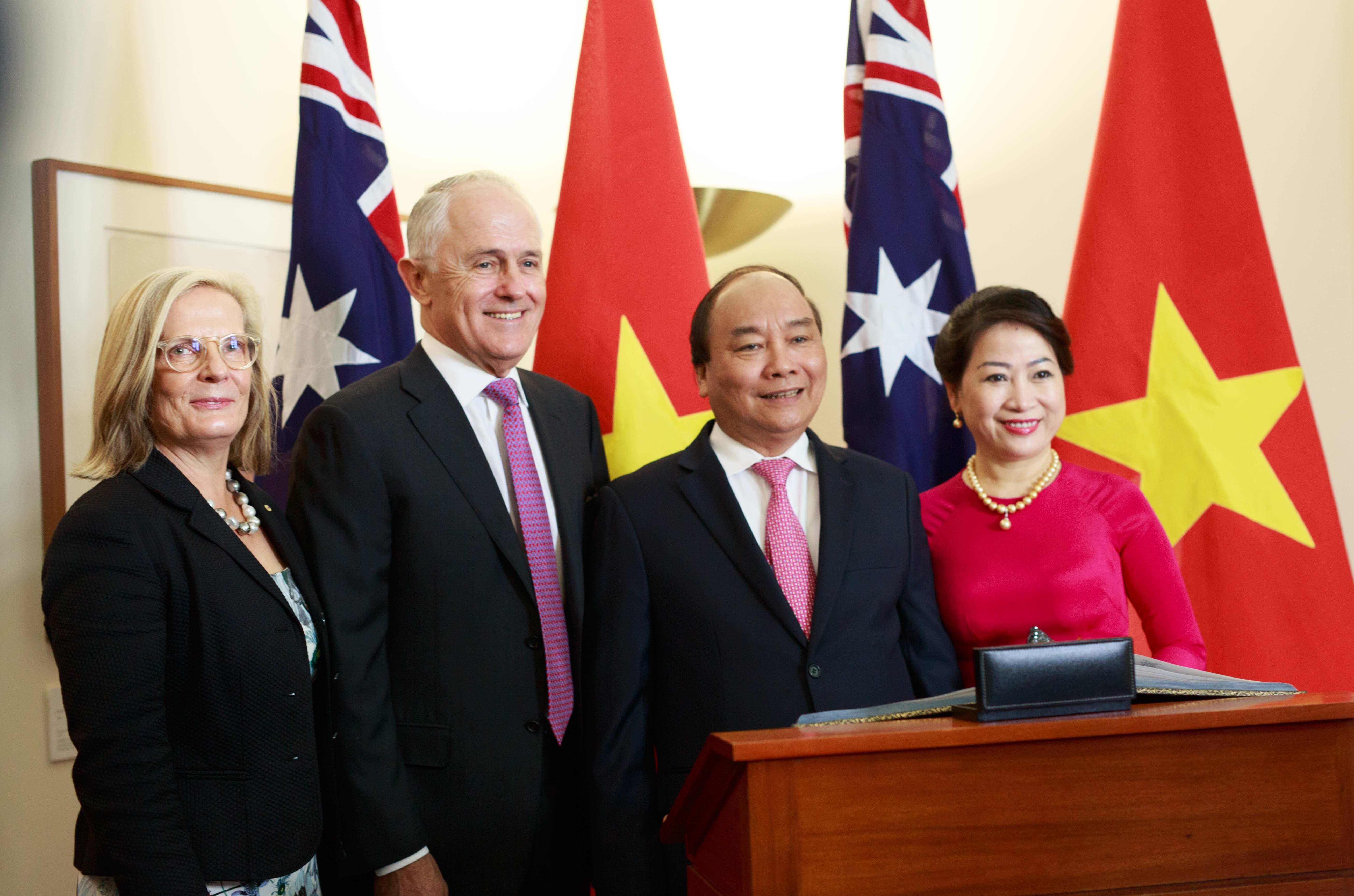 Australia ban 19 loat dai bac chao mung Thu tuong Nguyen Xuan Phuc hinh anh