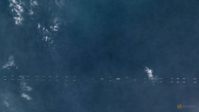 tau san bay Trung Quoc anh 2