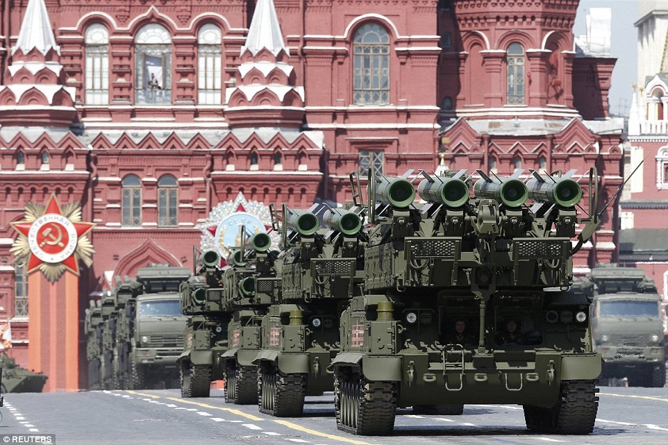 Nga cat giam chi tieu quan su lan dau trong 20 nam hinh anh