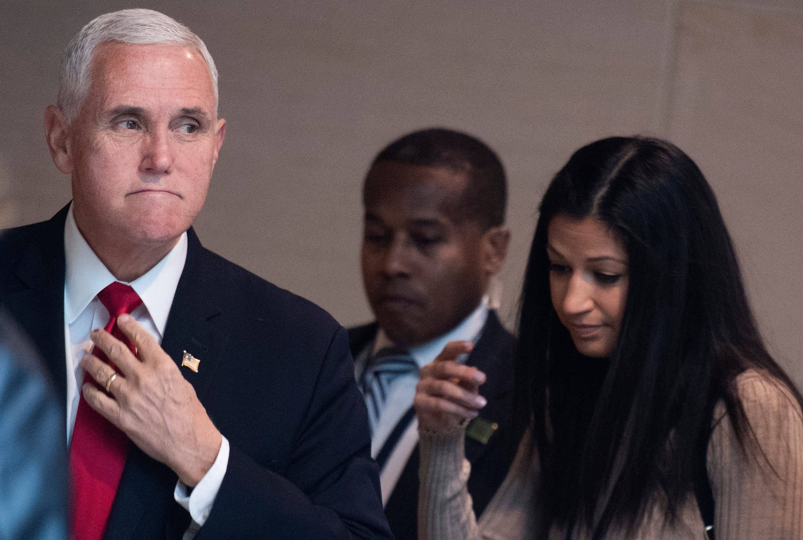 virus corona,  dich Covid-19,  dai dich,  Nha Trang,  tong thong Trump,  pho tong thong Pence anh 2