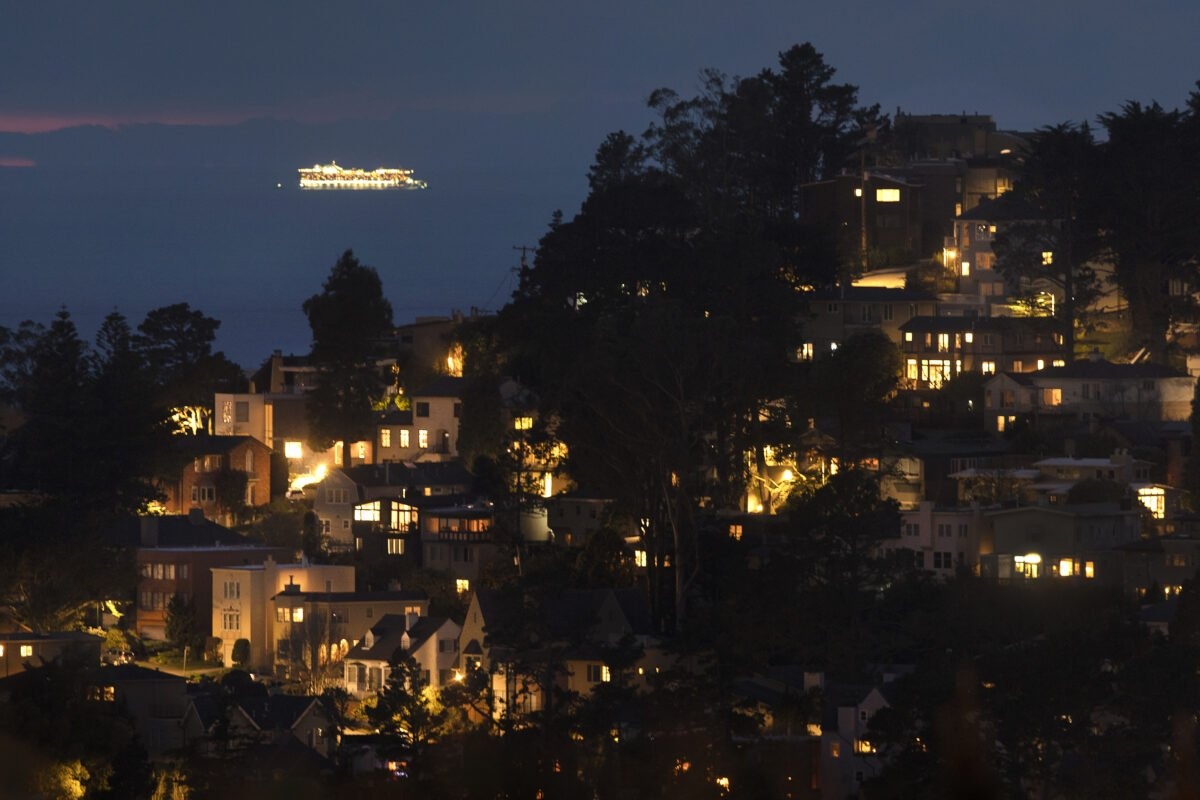 virus Corona,  lenh gioi nghiem,  dai dich Covid-19 anh 1