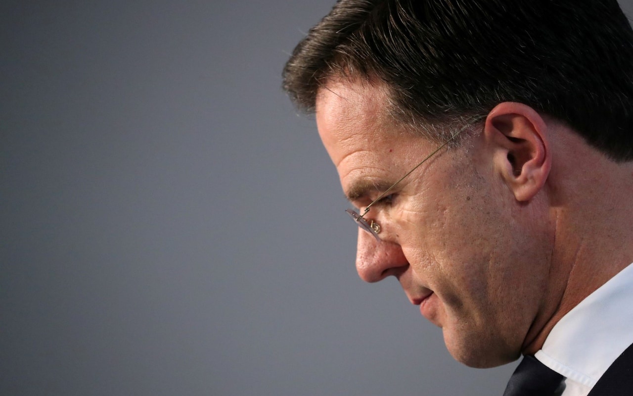 Thu tuong Ha Lan khong kip gap me lan cuoi vi lenh cach ly hinh anh