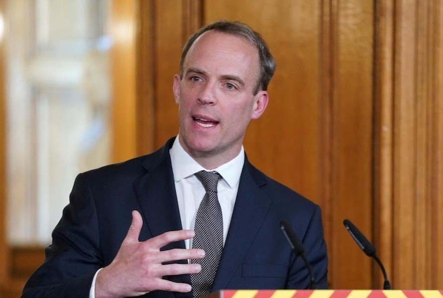 Anh dung hiep uoc dan do va cam xuat khau vu khi sang Hong Kong hinh anh