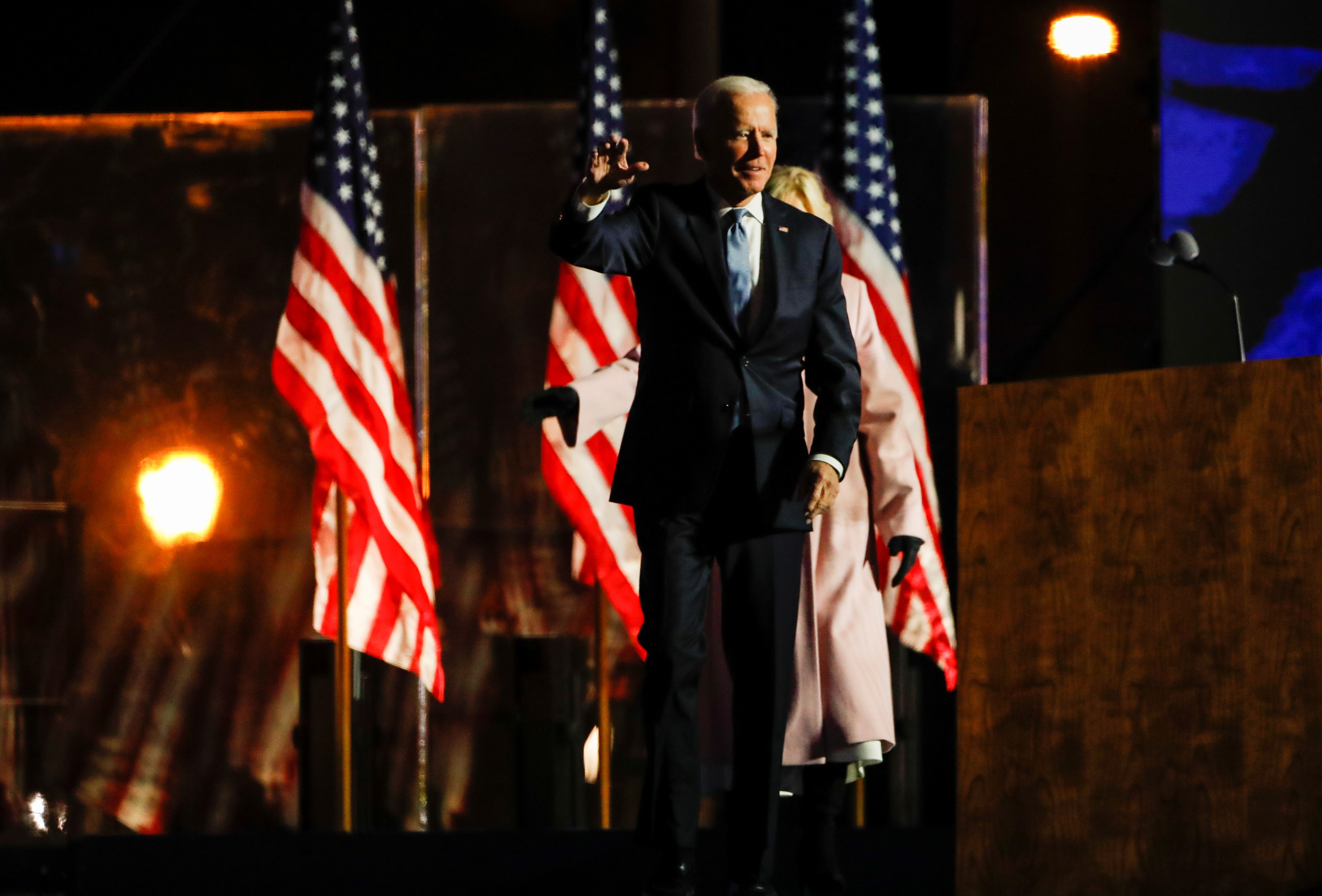 CNN: Ong Joe Biden se thang Michigan hinh anh