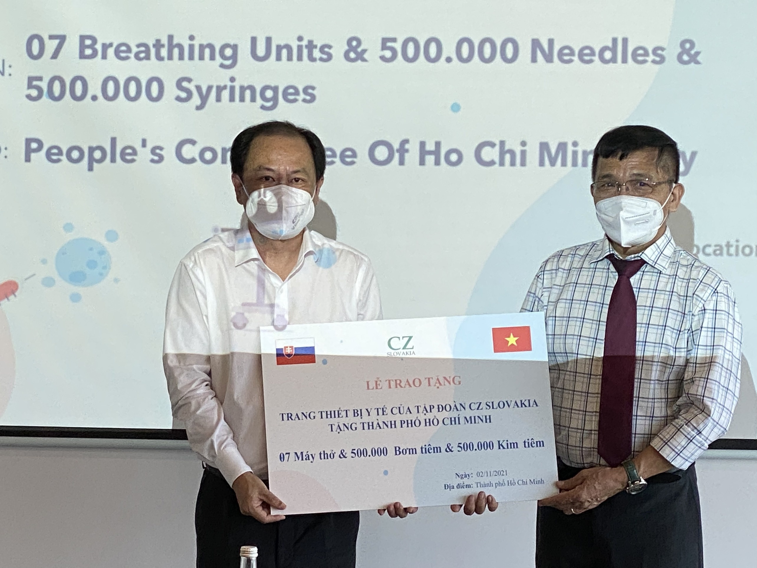 TP.HCM nhan may tho va thiet bi y te tu doanh nghiep Slovakia hinh anh