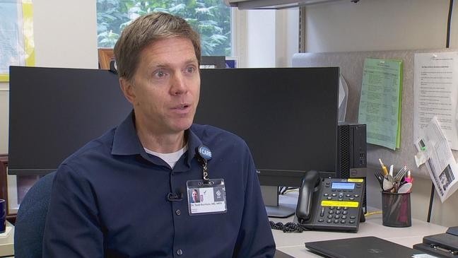 dieu tri HIV thoi covid-19 anh 2