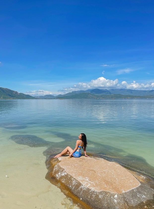 du lich bien,  hon dao dep,  tinh Khanh Hoa anh 2