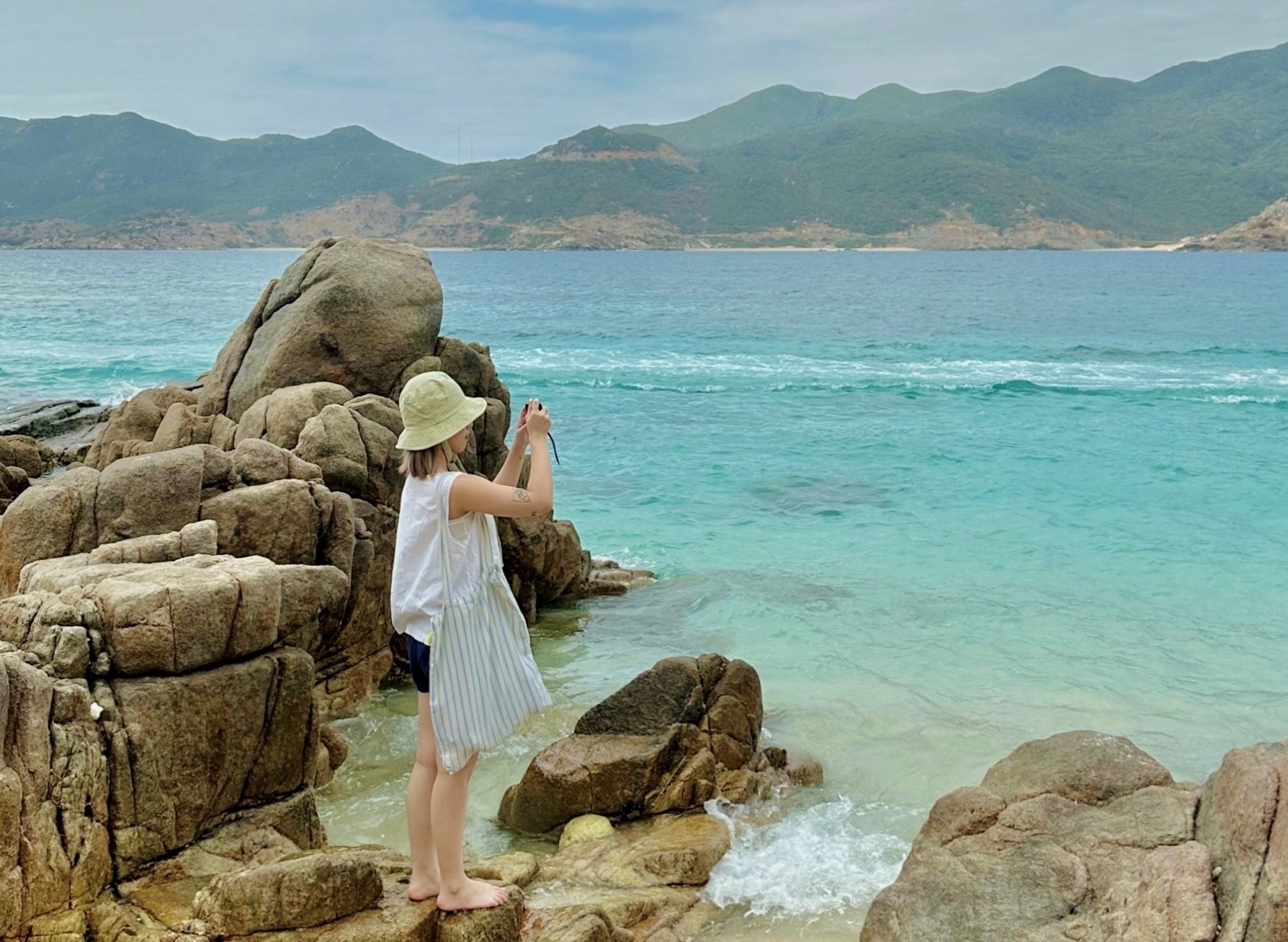 4 hon dao cho chuyen di tron nong o Khanh Hoa hinh anh