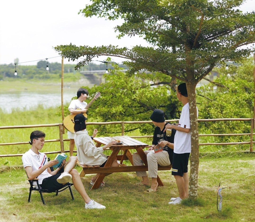 cắm trại tiện nghi, khu glamping đẹp, địa điểm du lịch ảnh 12 cam trai tien nghi, khu glamping dep, dia diem du lich anh 12