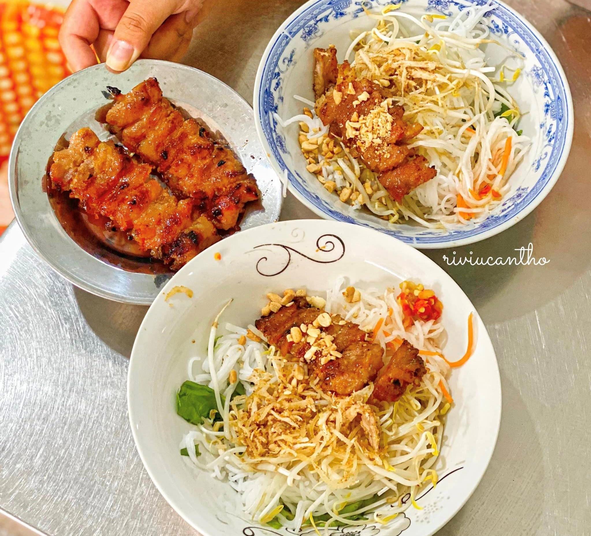 du lich mien Tay,  cho noi Cai Rang,  thanh pho Can Tho,  dia diem an uong,  quan ca phe anh 12